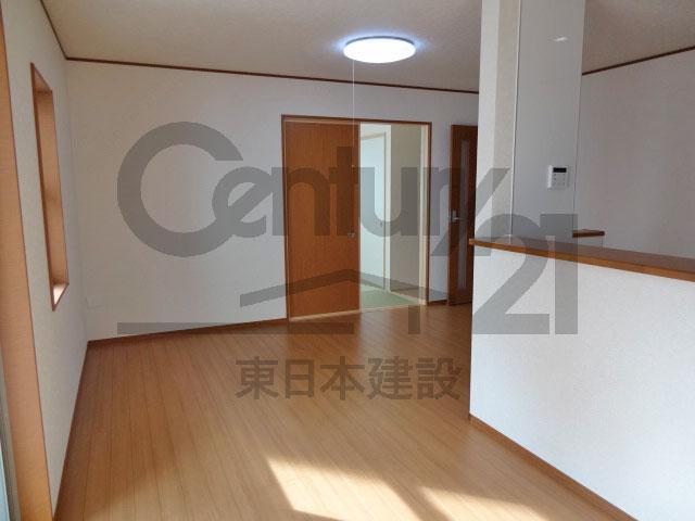 Living. Local (11 May 2013) Shooting