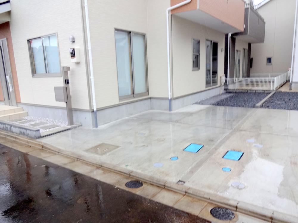 Parking lot. Local (11 May 2013) Shooting