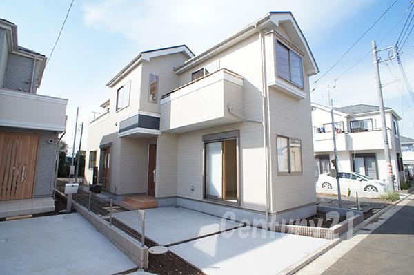 Local appearance photo. G Building