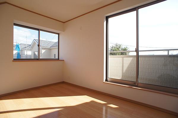 Non-living room. G Building