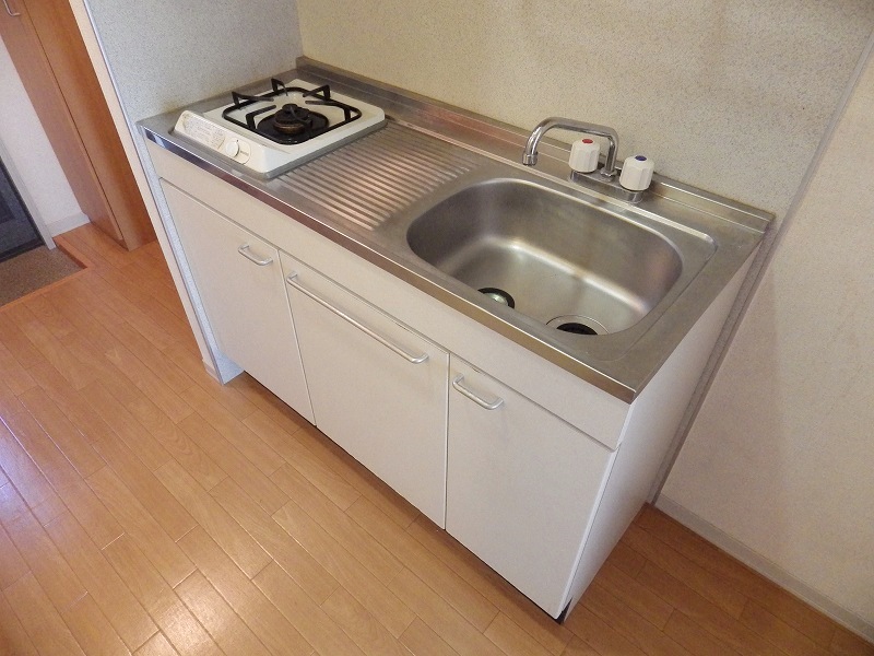 Kitchen. With gas stove