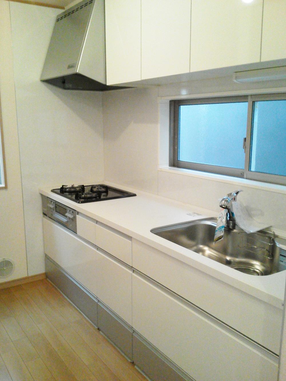 Kitchen. 1 Building room (October 2013) Shooting