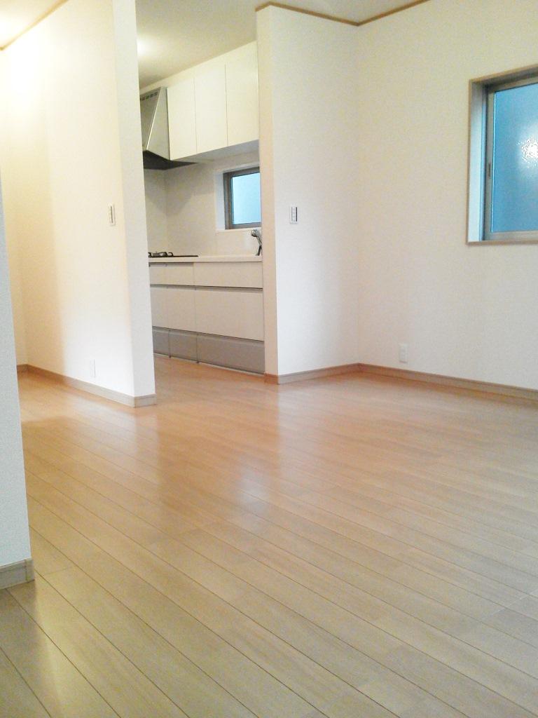 Living. 1 Building room (October 2013) Shooting