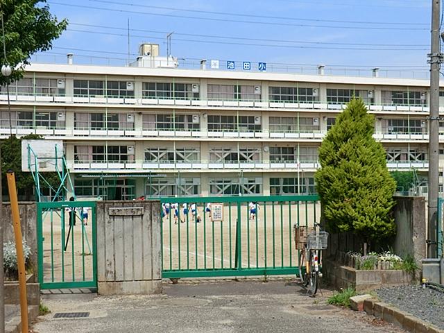Primary school. Niiza 522m to stand Ikeda elementary school