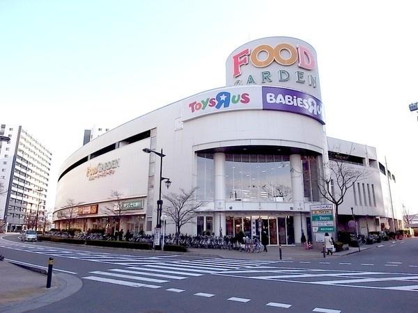 Shopping centre. La ・ Until Vignes 556m