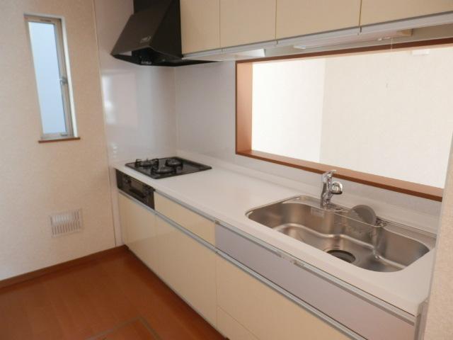 Kitchen. Local (12 May 2013) Shooting