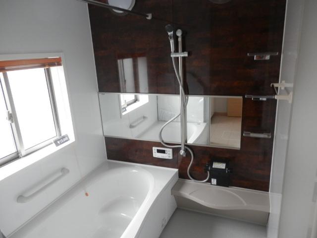 Bathroom. Indoor (10 May 2013) Shooting