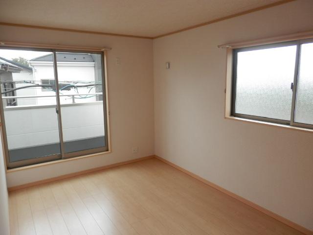 Non-living room. Indoor (10 May 2013) Shooting