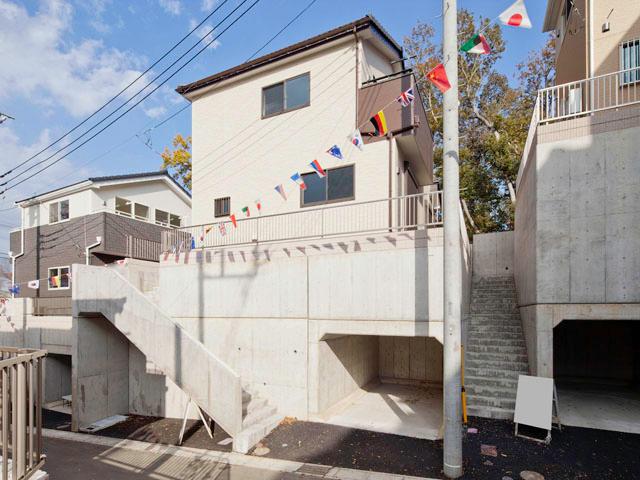 Local appearance photo. Local 8 Building (November 2013) Shooting