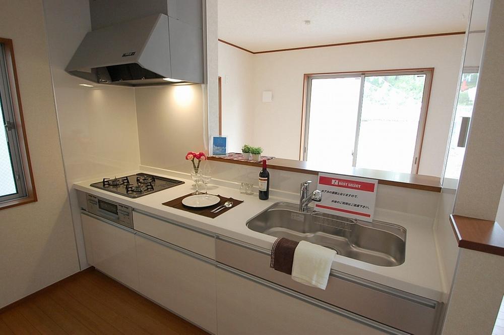 Kitchen.  ☆ Spacious sink, Easy cooking with 3-burner stove. Water purifier integrated faucet system Kitchen (3 Building) ☆ 