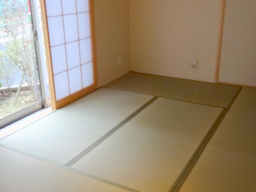 Non-living room. Indoor (11 May 2013) Shooting