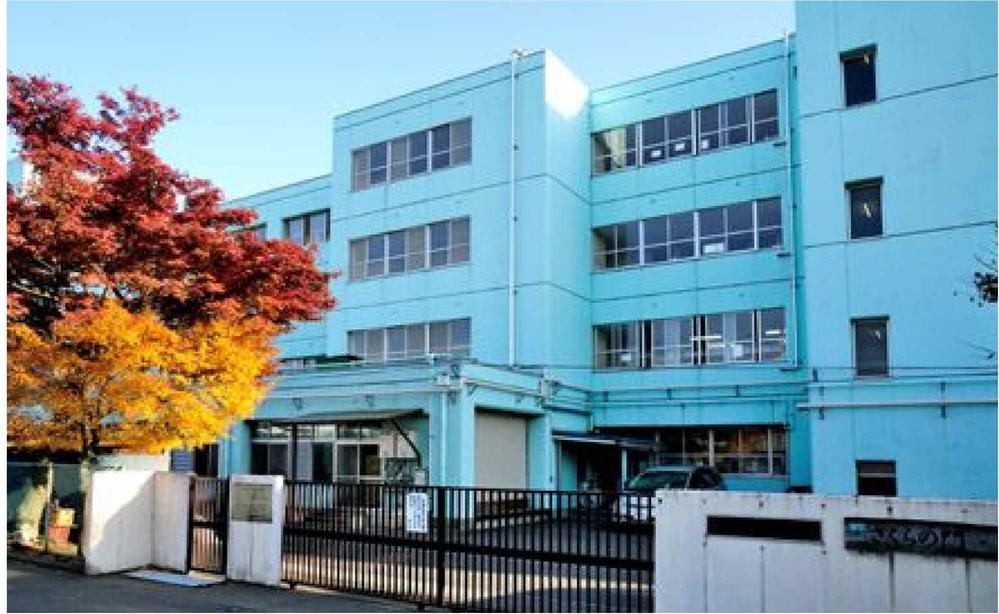 Junior high school. Niiza 731m to stand fifth junior high school