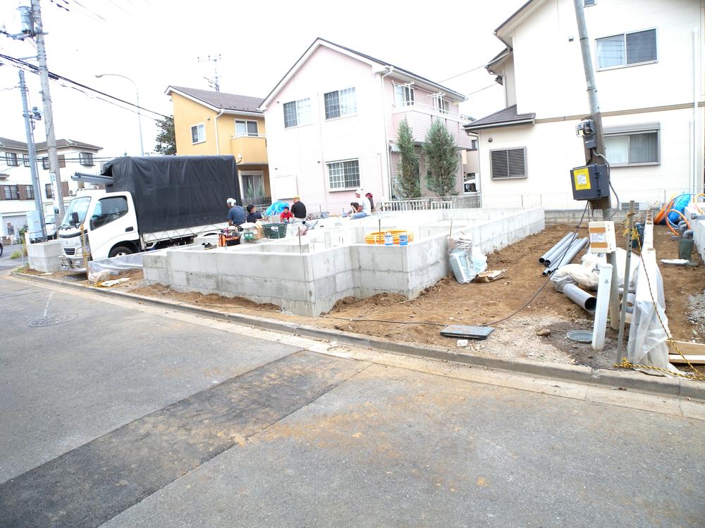 Local appearance photo. Local (10 May 2013) Shooting