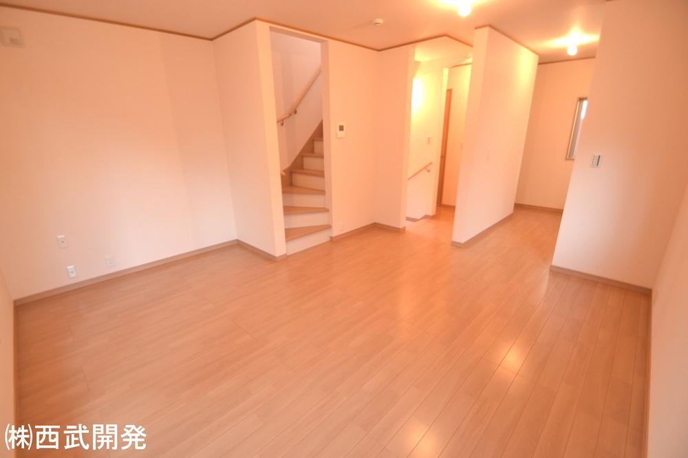 Living. Indoor (12 May 2013) Shooting