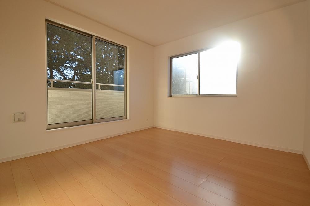 Non-living room. Indoor (10 May 2013) Shooting