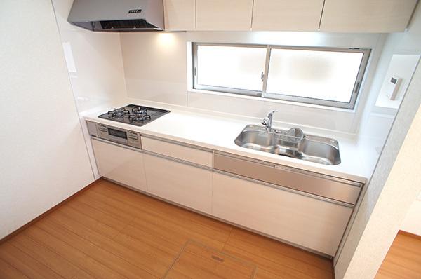 Kitchen. Indoor (12 May 2013) Shooting 8 Building