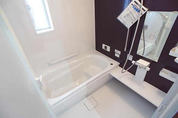 Bathroom. Indoor (12 May 2013) Shooting 8 Building