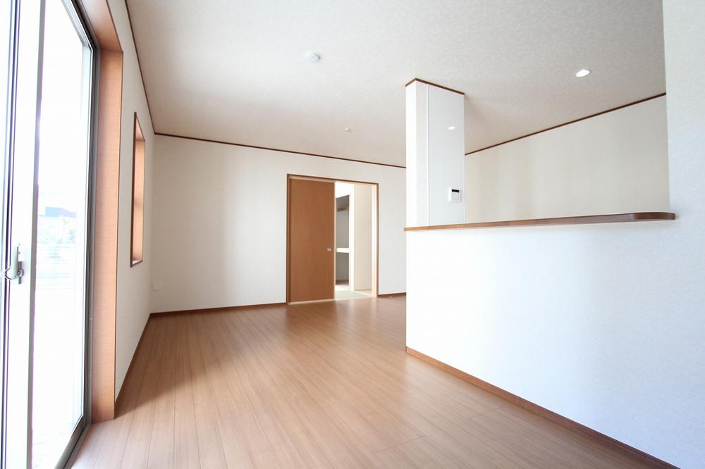 Living. Building 3 (October 11, 2013) Shooting