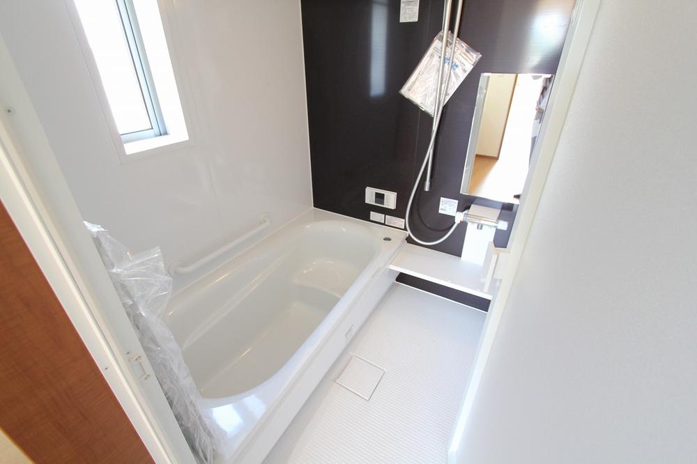 Bathroom. Building 3 (October 11, 2013) Shooting