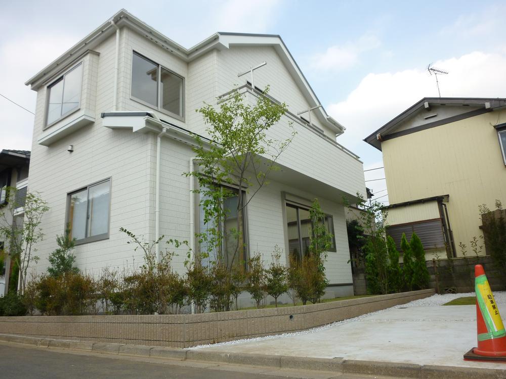 Same specifications photos (appearance). Building construction cases