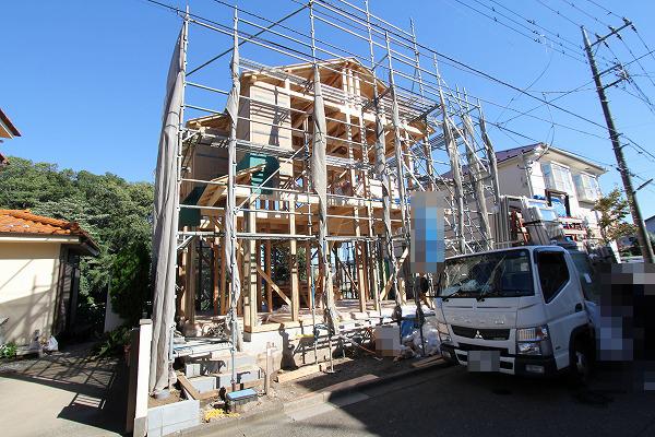 Local appearance photo. Local (10 May 2013) Shooting