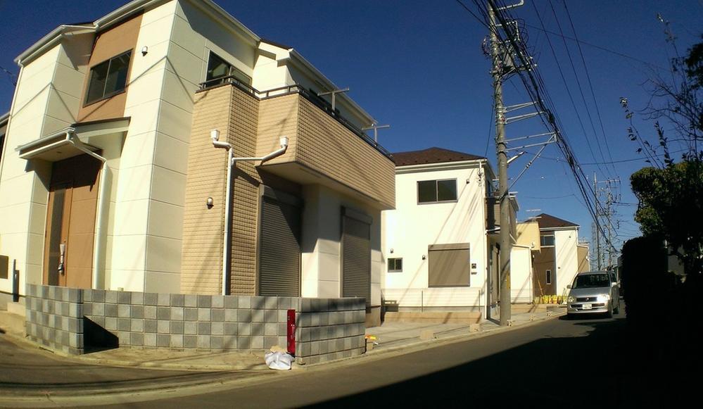 Local photos, including front road. Tact home is delivered in all 19 buildings scale of, Gurafare Nizashinodera. Please your experience of the city with a sense of scale at local. 