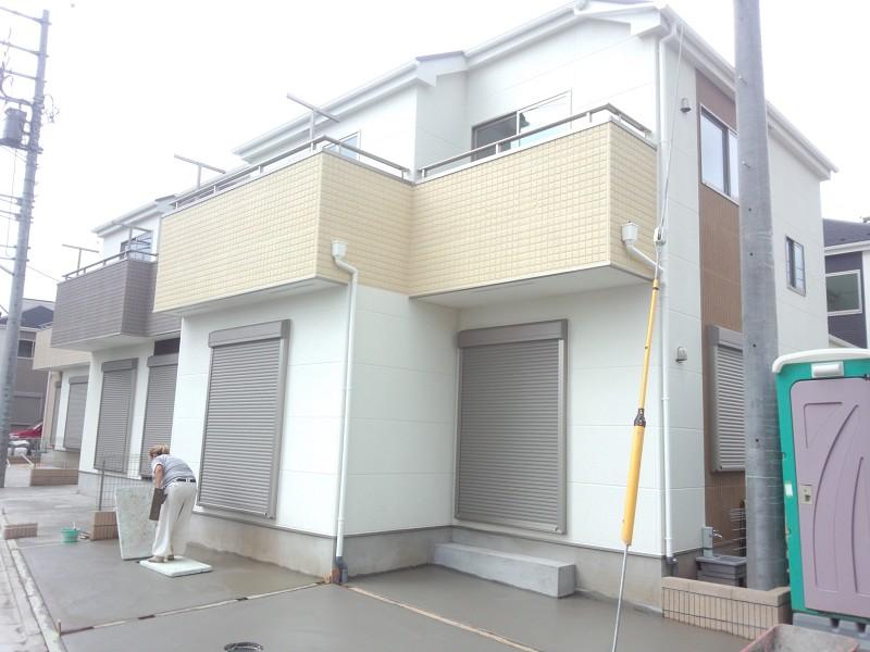 Local appearance photo. Local (10 May 2013) Shooting