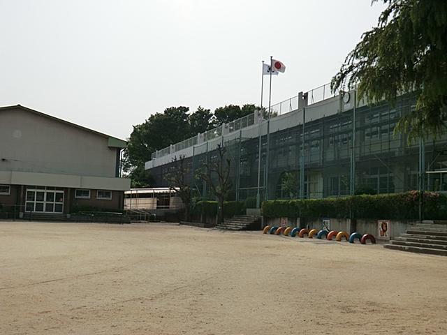 Primary school. Niiza 839m up to municipal Katayama Elementary School