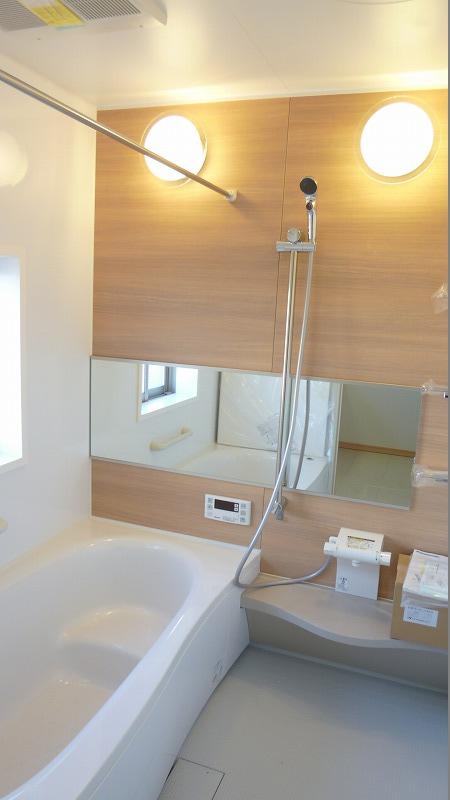 Bathroom. Indoor (12 May 2012) shooting