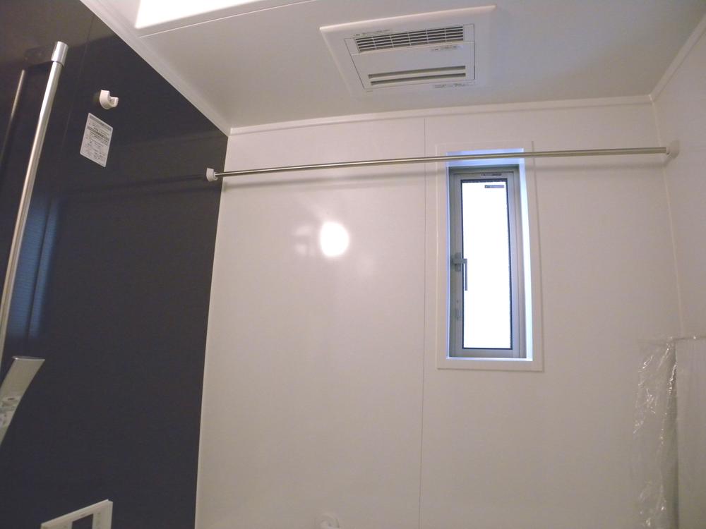 Other. Local with bathroom dryer (November 2013) Shooting