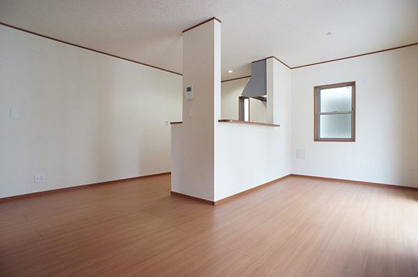 Living. Indoor (10 May 2013) Shooting Building 3