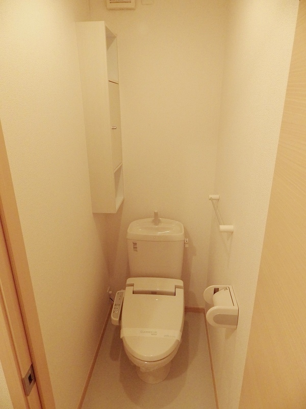 Toilet. With warm water washing toilet seat function ☆