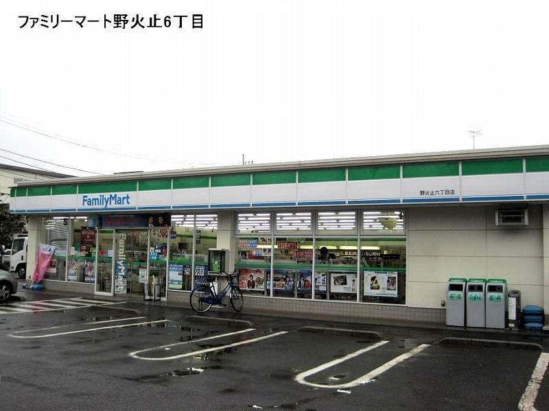 Convenience store. 250m to FamilyMart