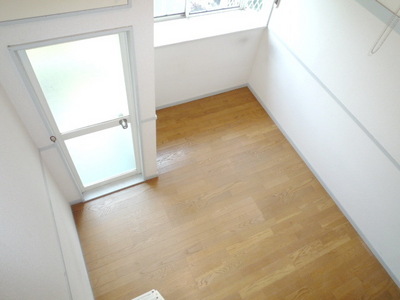 Other room space. Flooring