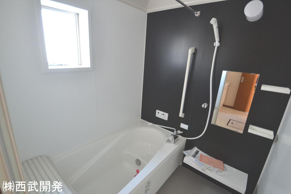 Bathroom. Indoor (11 May 2013) Shooting