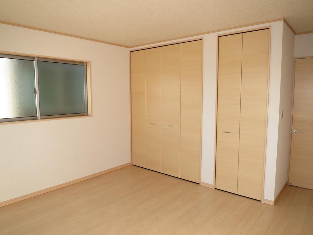 Non-living room. Local (12 May 2013) Shooting