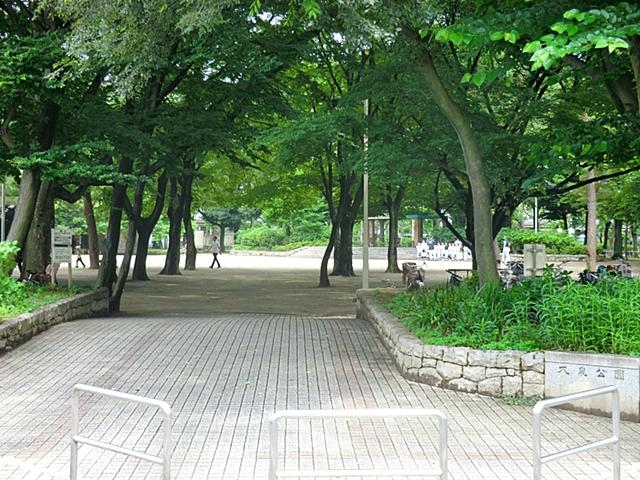 park. 1251m to Oizumi park