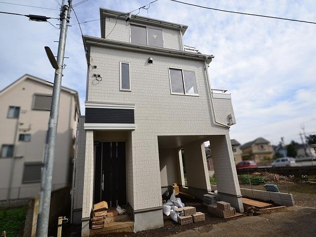 Local appearance photo. Under construction