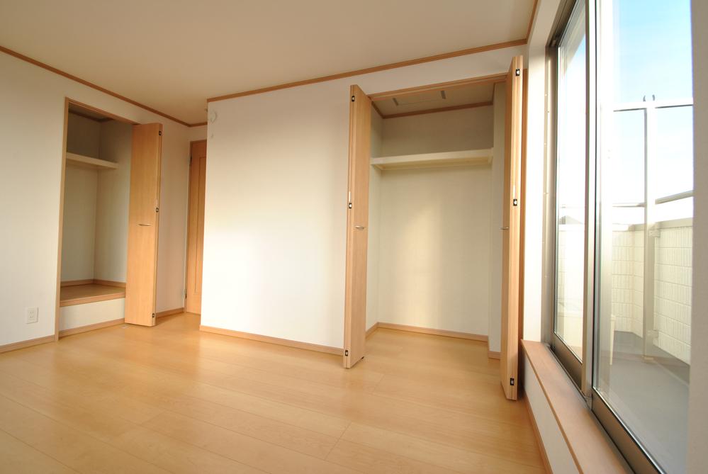 Non-living room. Indoor (11 May 2013) Shooting