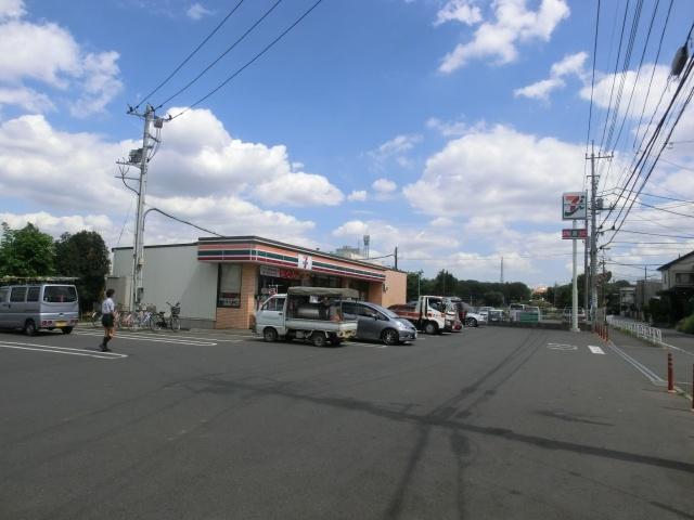 Convenience store. Until the Seven-Eleven 100m