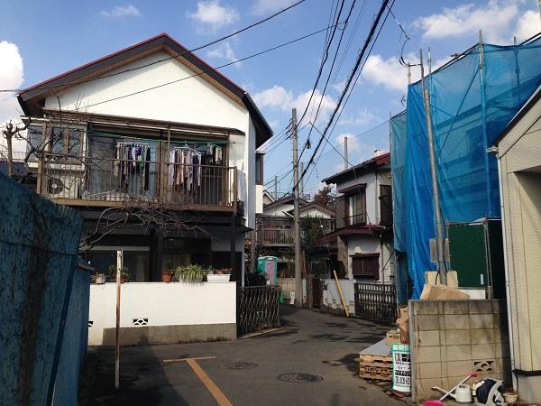 Local photos, including front road. Local (12 May 2013) Shooting