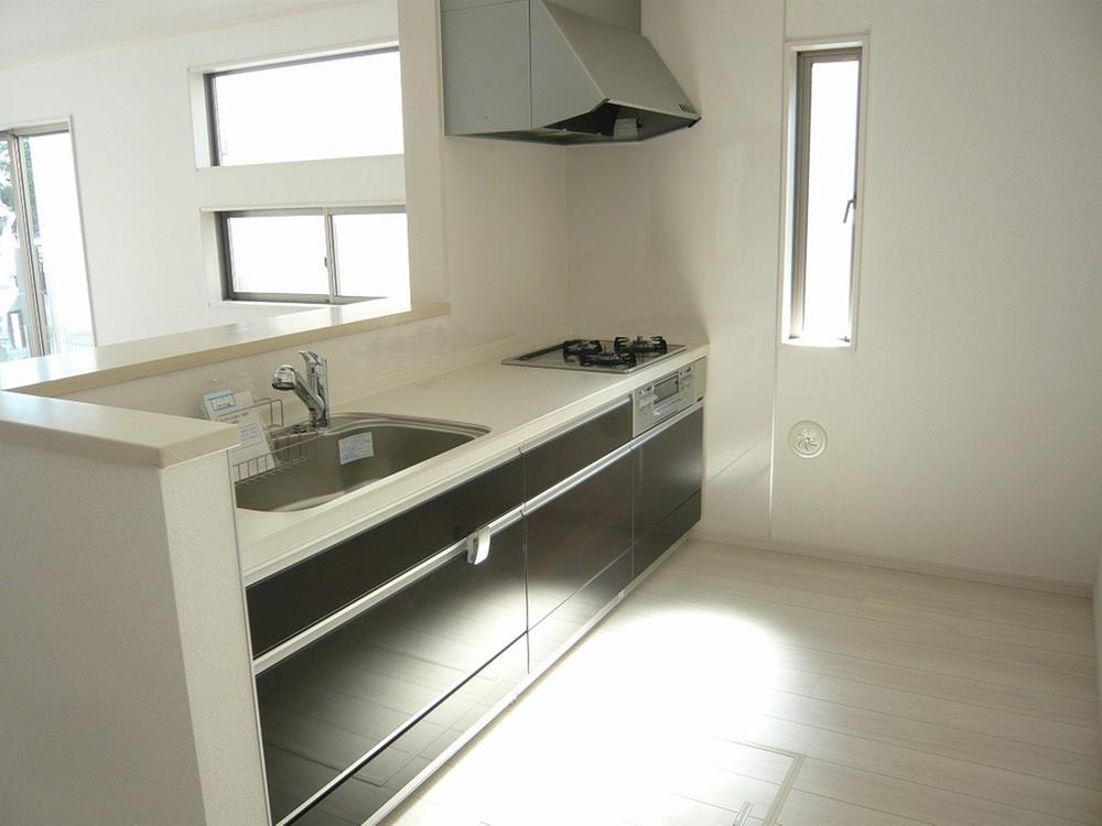 Same specifications photo (kitchen). Same specifications