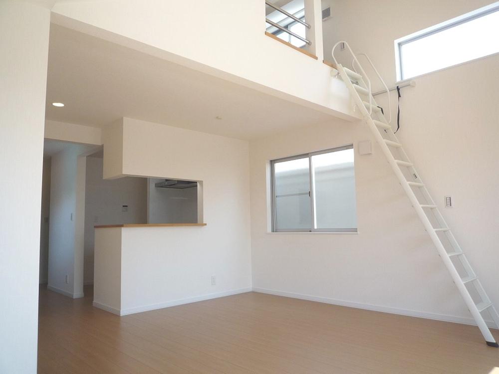 Living. LDK of family reunion is of 18 quires size (A Building)