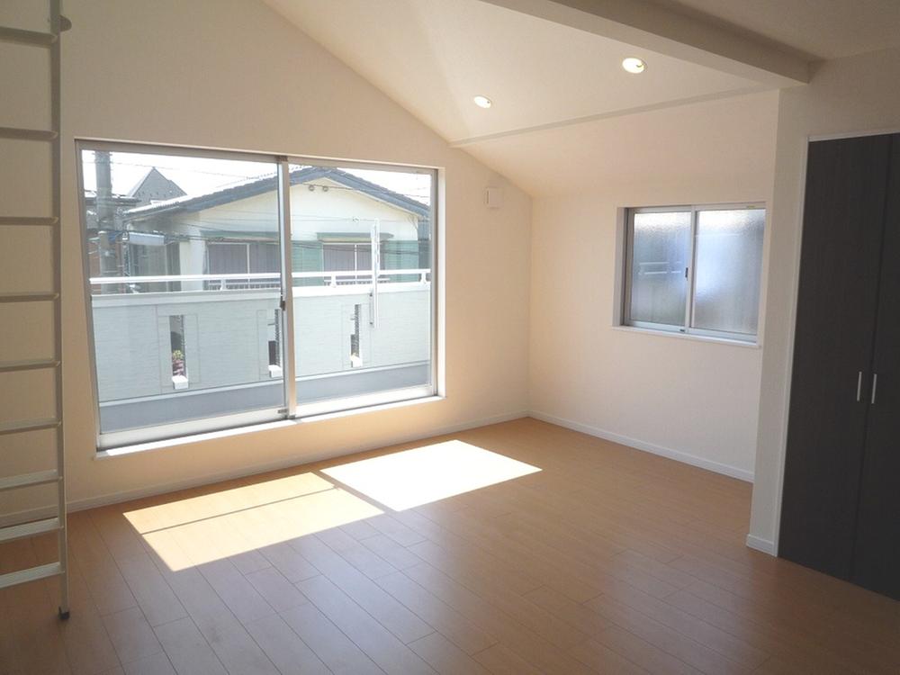 Living. Mato design to cherish the family of communication, such as face-to-face kitchen and living-in stairs (A Building)