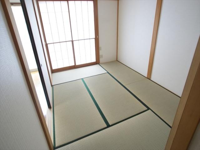 Non-living room. Japanese-style moist and serene
