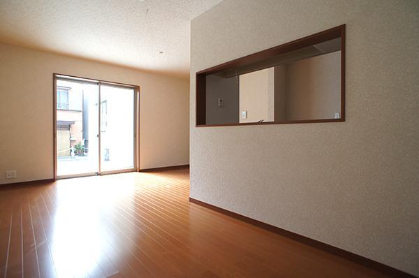 Living. LDK stuck to the open feeling and daylighting Indoor (10 May 2013) Shooting 4 Building