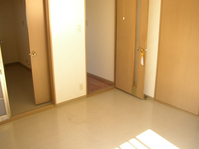 Other room space. Same property, Is another of the room. 