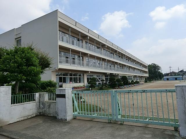 Primary school. Okegawa until Nishi Elementary School 1300m