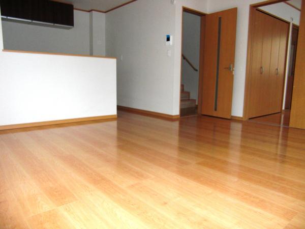 Living. About 16 quires of LDK