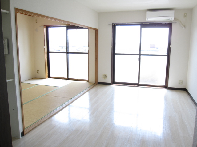 Living and room